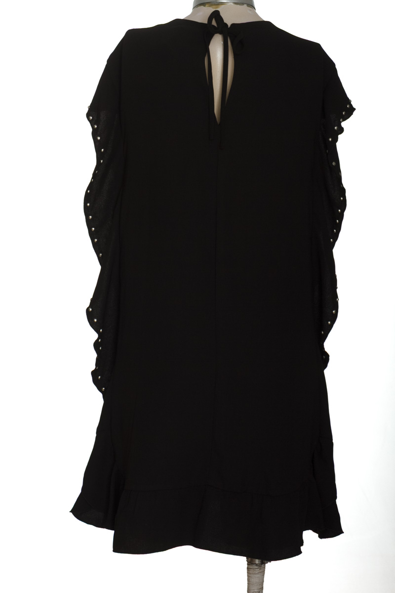 Vestido / Enterizo color Negro - MNG