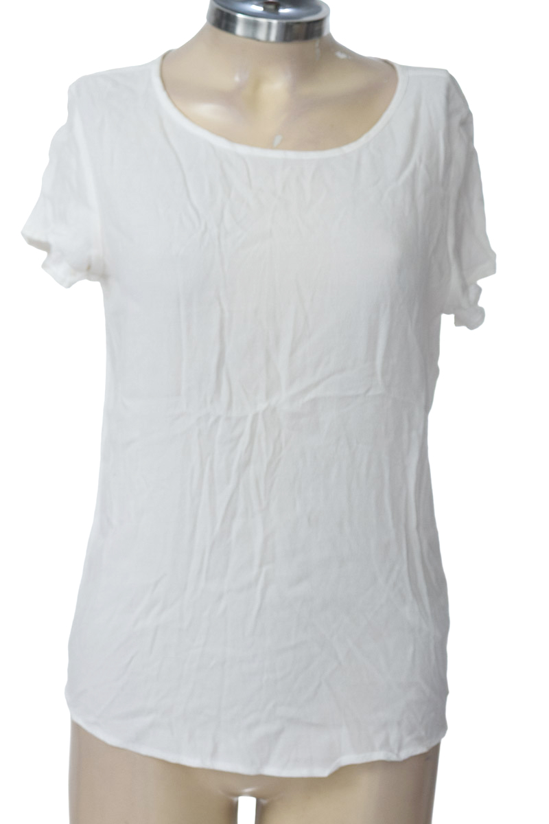 Blusa color Blanco - Basement