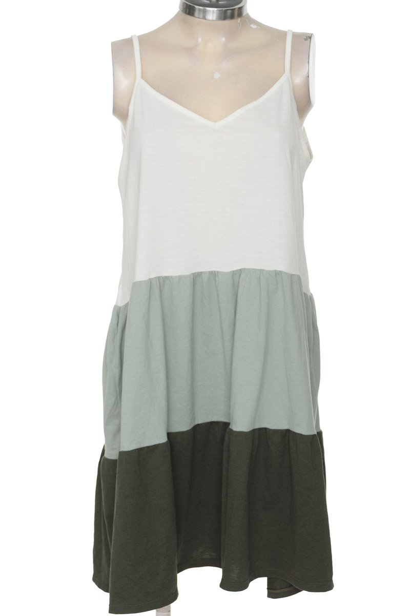 Vestido / Enterizo color Verde - Rutta