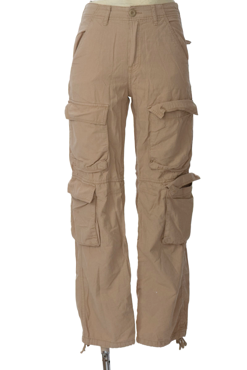 Pantalones color Beige - Bershka