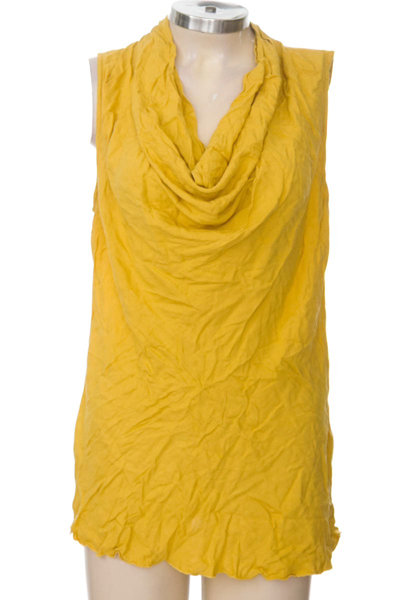 Top / Camiseta color Mostaza - Beso de Coco