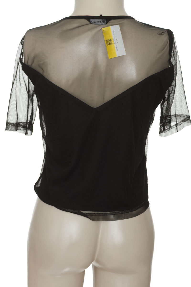 Top / Camiseta color Negro - Koaj