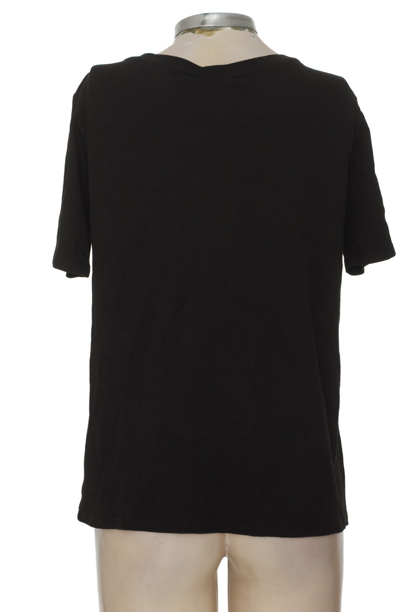 Top / Camiseta color Negro - Totto
