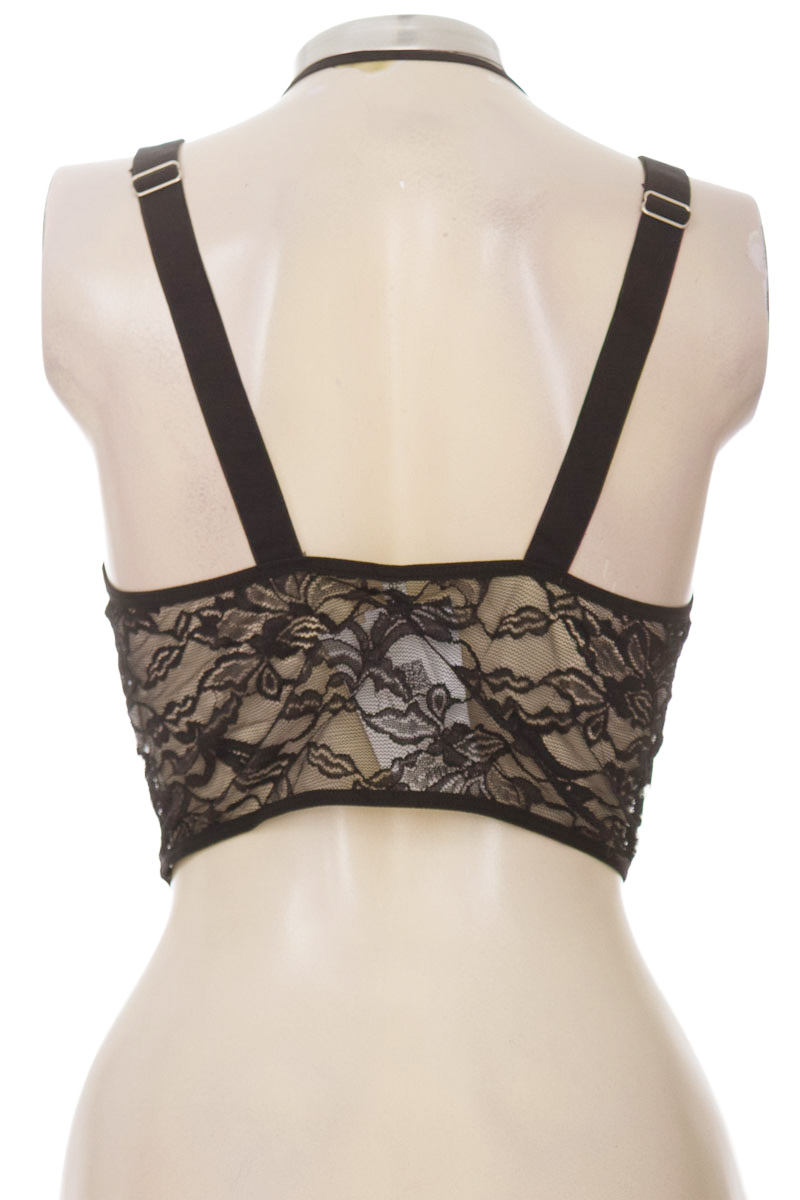 Top / Camiseta color Negro - Carmel