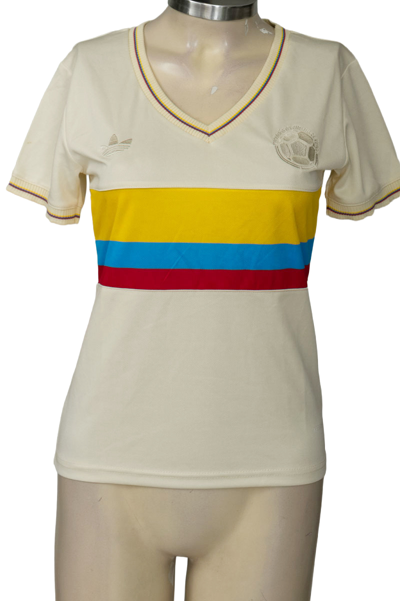 Ropa Deportiva / Salida de Baño color Beige - Closeando
