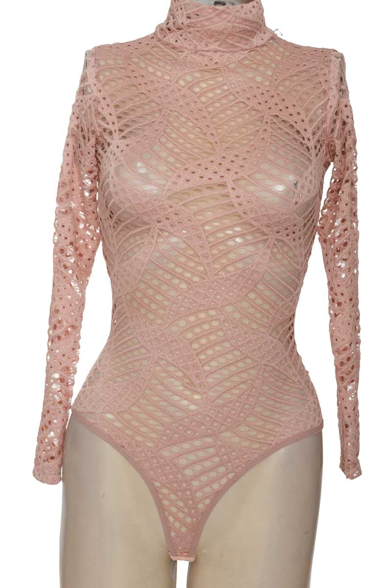 Top / Camiseta color Rosado - Closeando