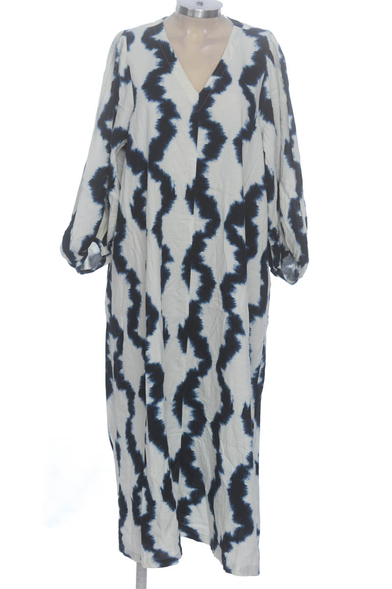 Vestido / Enterizo color Blanco - H&M