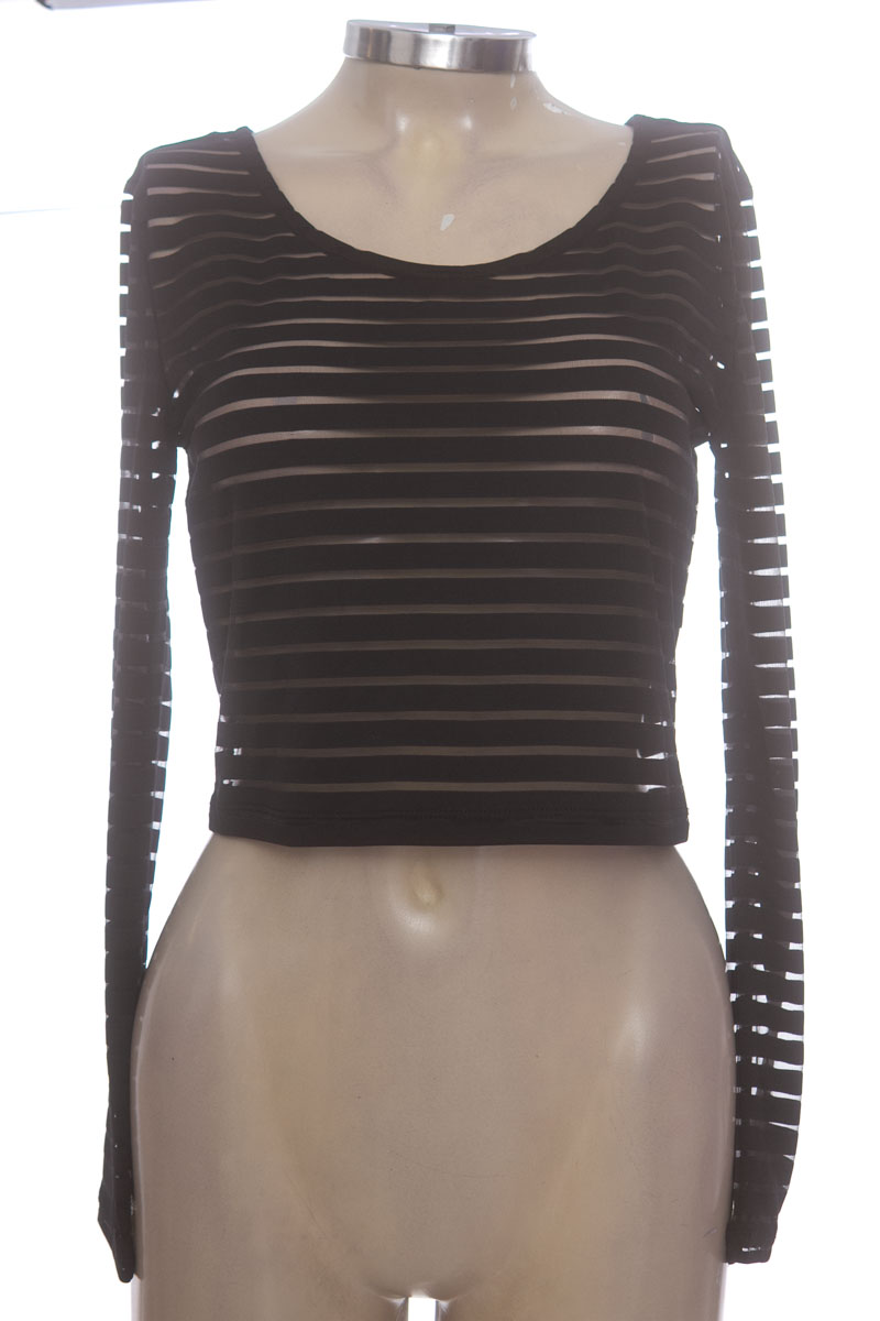 Top / Camiseta color Negro - Sybilla