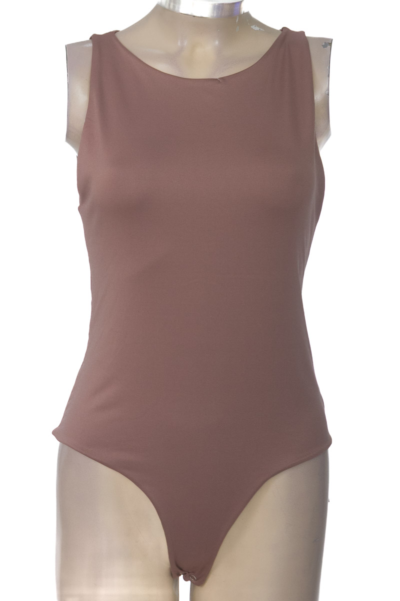 Top / Camiseta color Beige - Pez de rio
