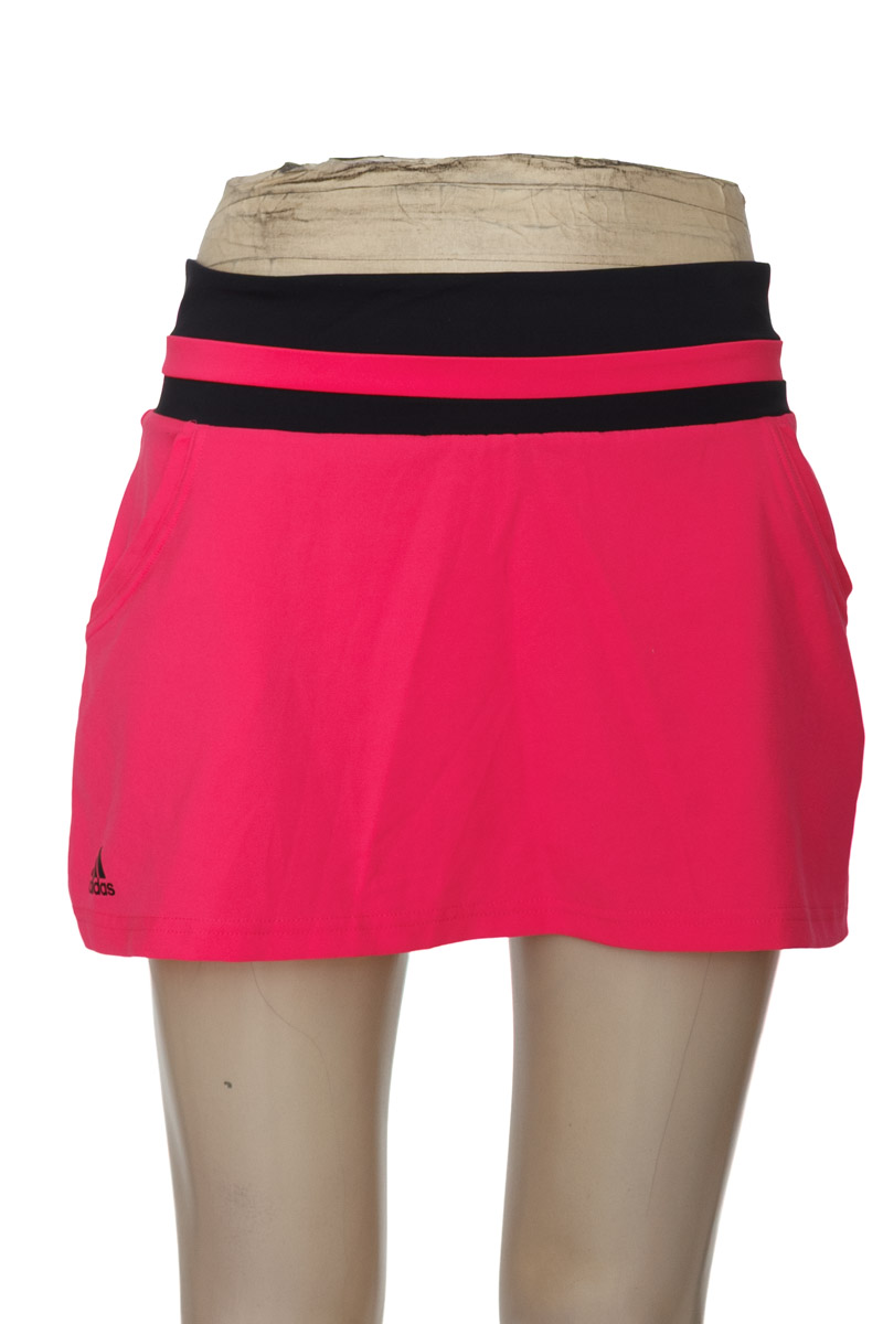 Ropa Deportiva / Salida de Baño color Fucsia - Adidas