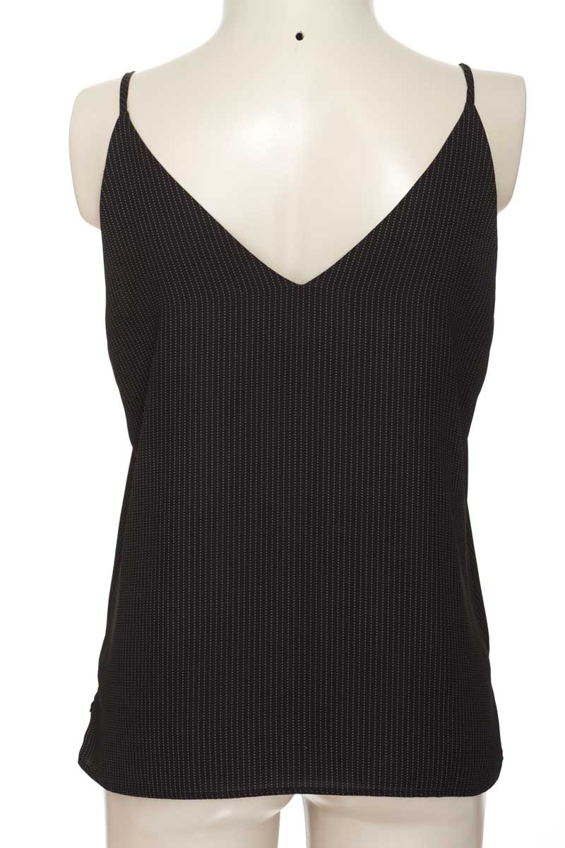 Top / Camiseta color Negro - NAF NAF