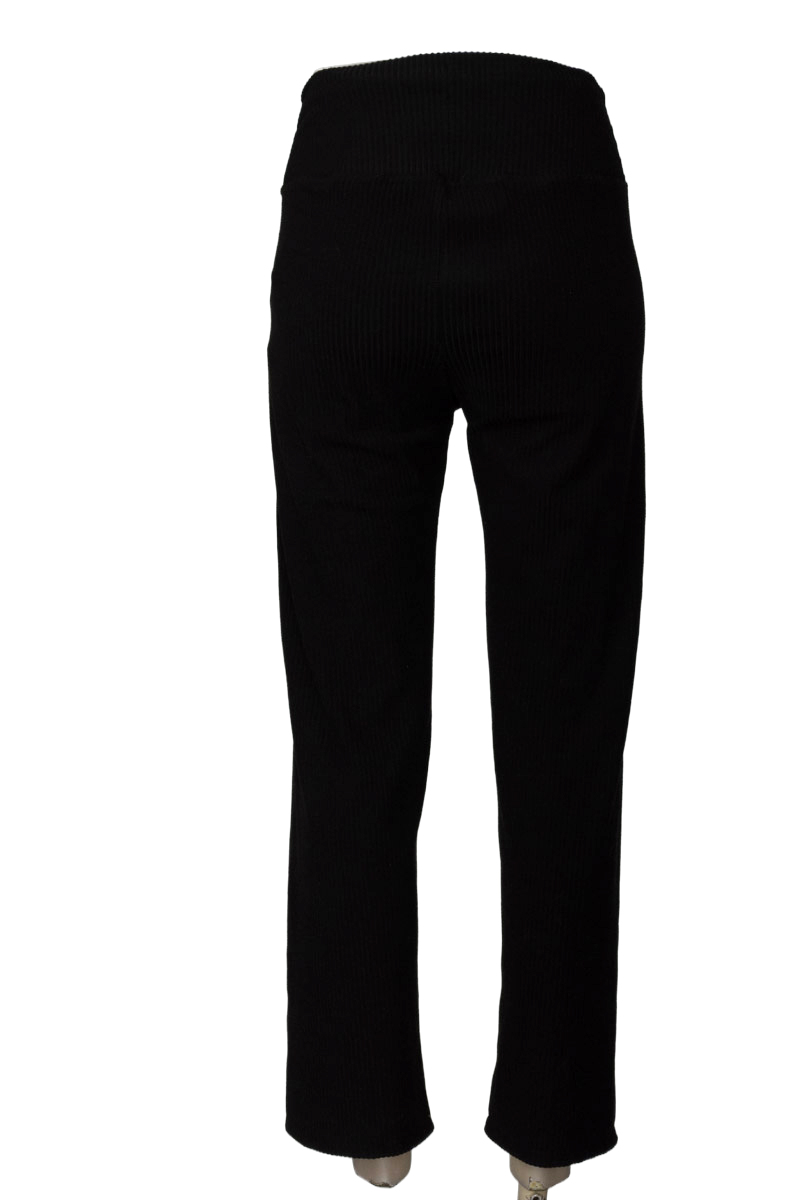Pantalones color Negro - Closeando