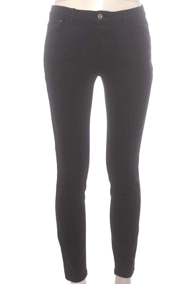 Pantalones color Negro - Zara