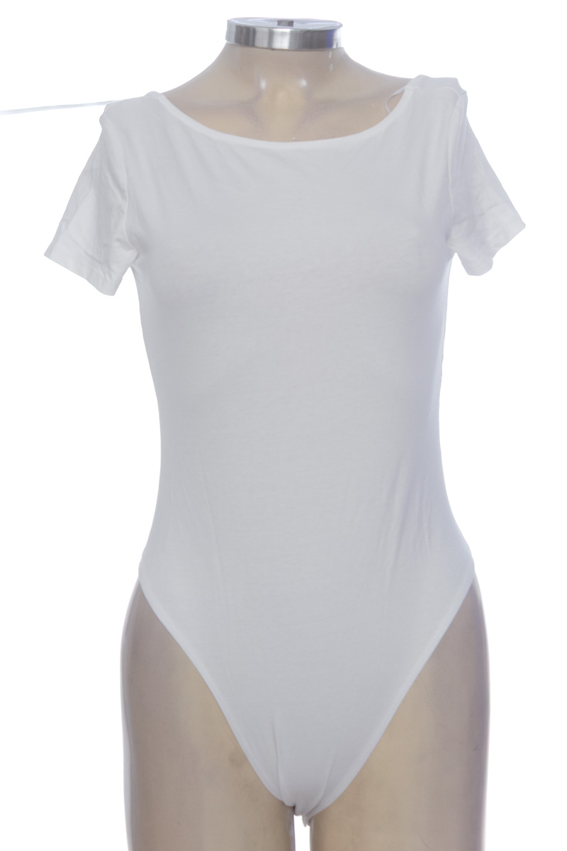 Top / Camiseta color Blanco - Divided by H&M