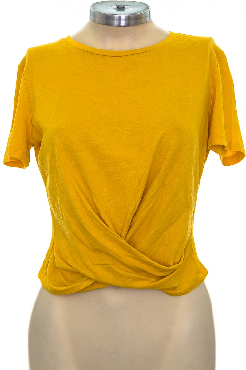 Top / Camiseta color Mostaza - Zara