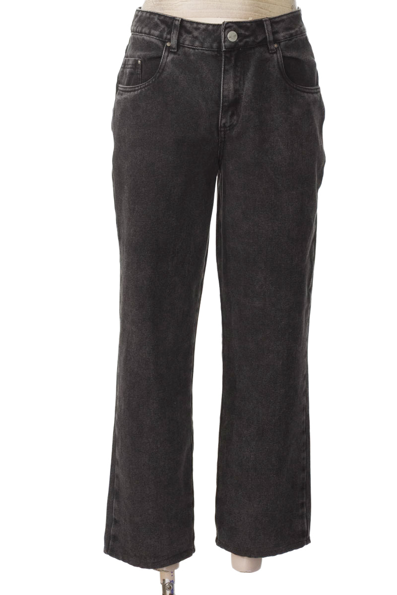 Pantalones color Negro - One Half