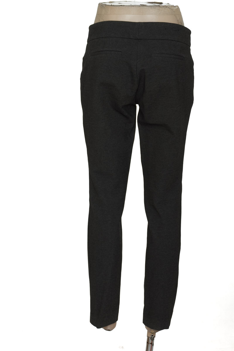 Pantalones color Gris - Dalia