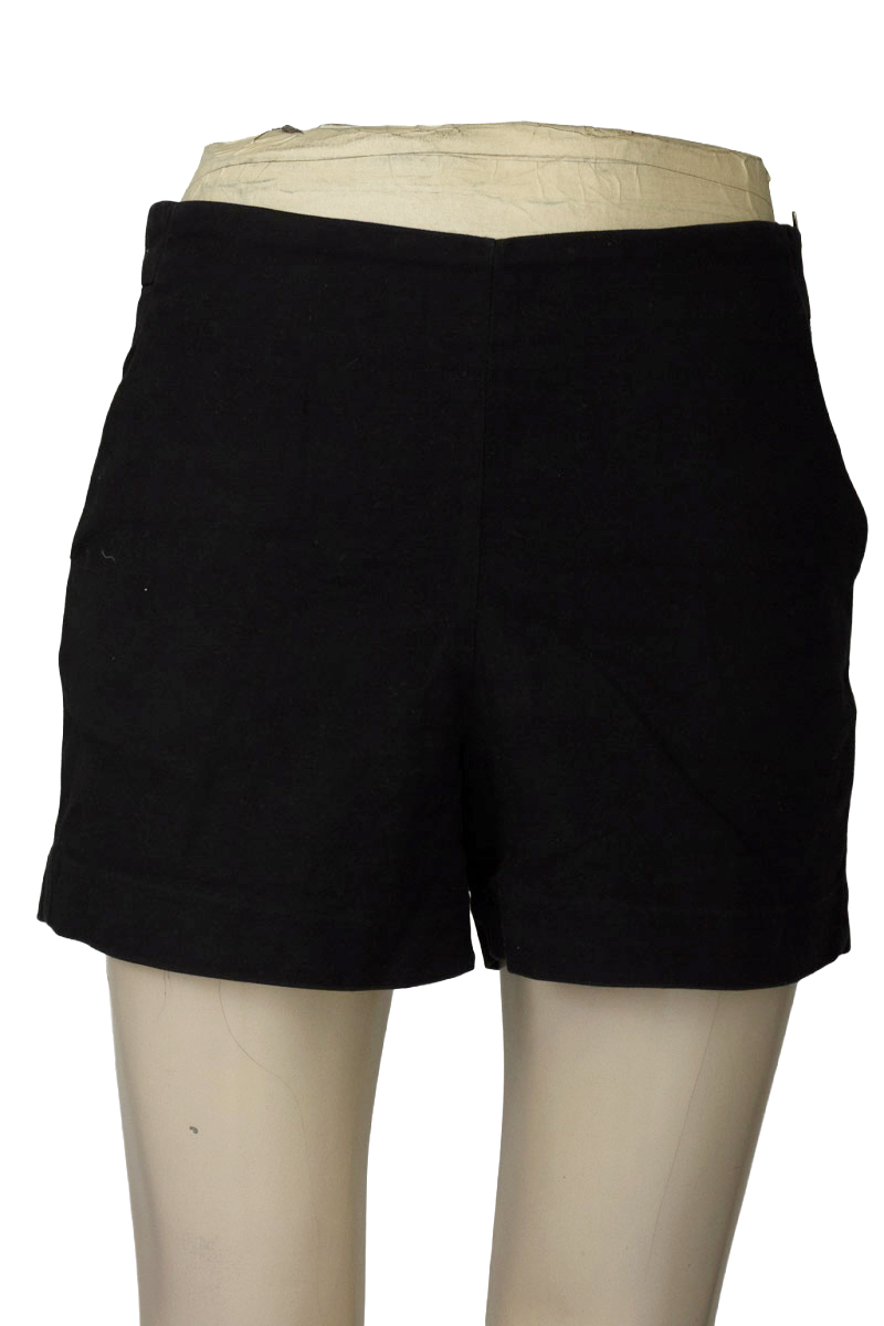 Short color Negro - Basement