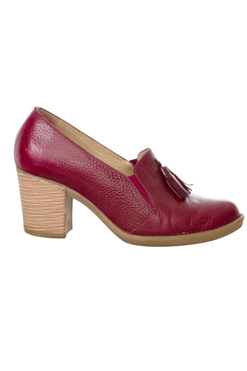 Zapatos color Vinotinto - Closeando