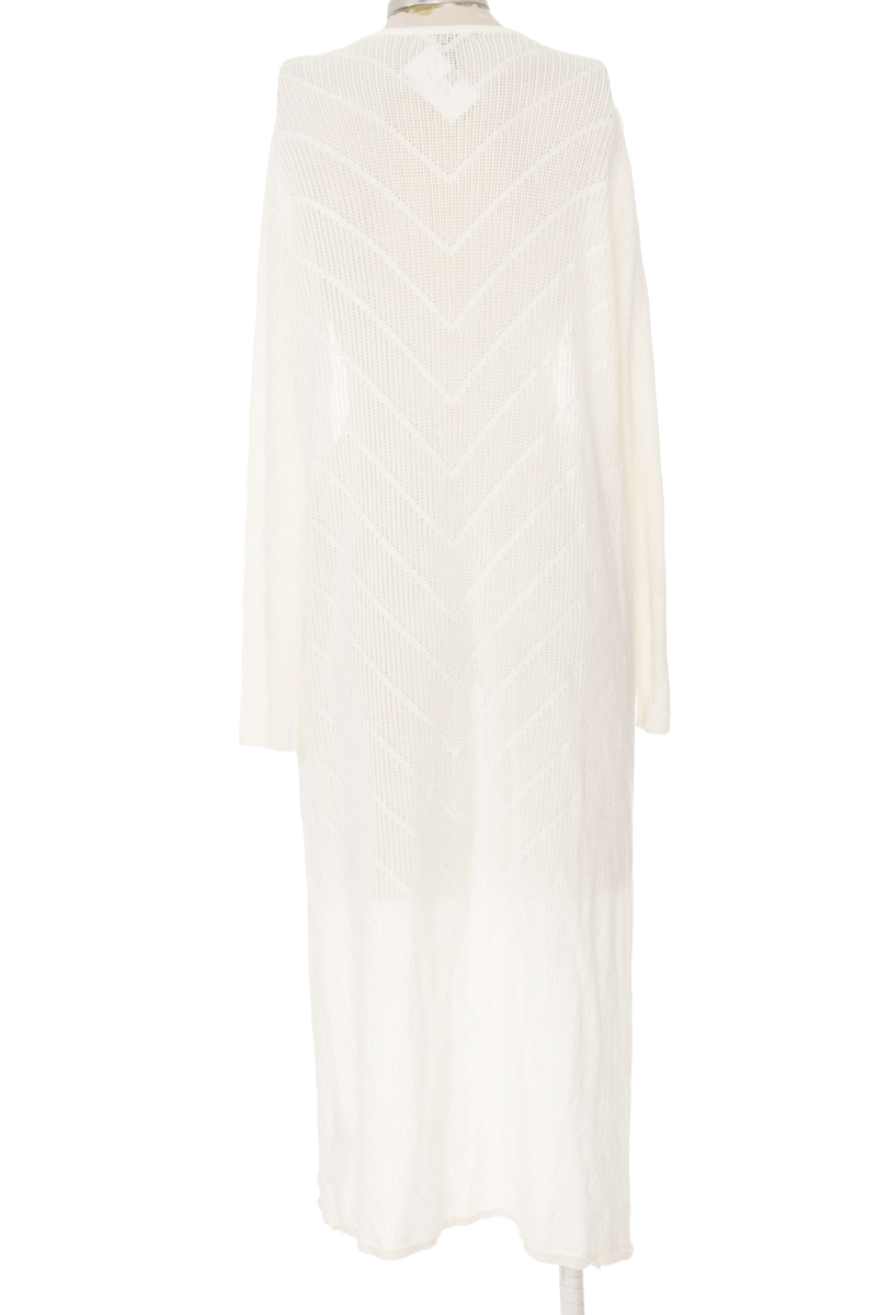 Sweater color Beige - Forever 21