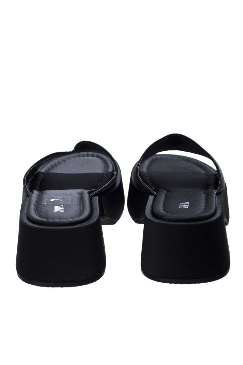 Zapatos color Negro - Zara