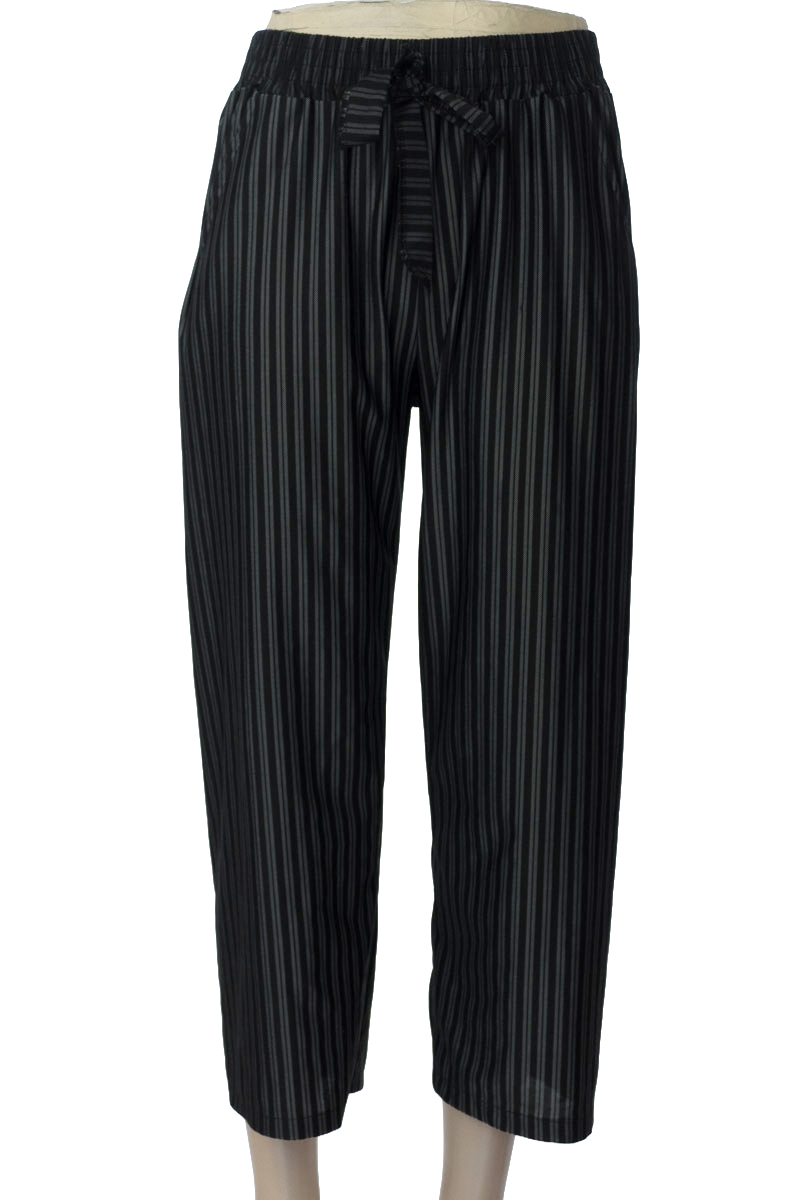 Pantalones color Negro - L&Y