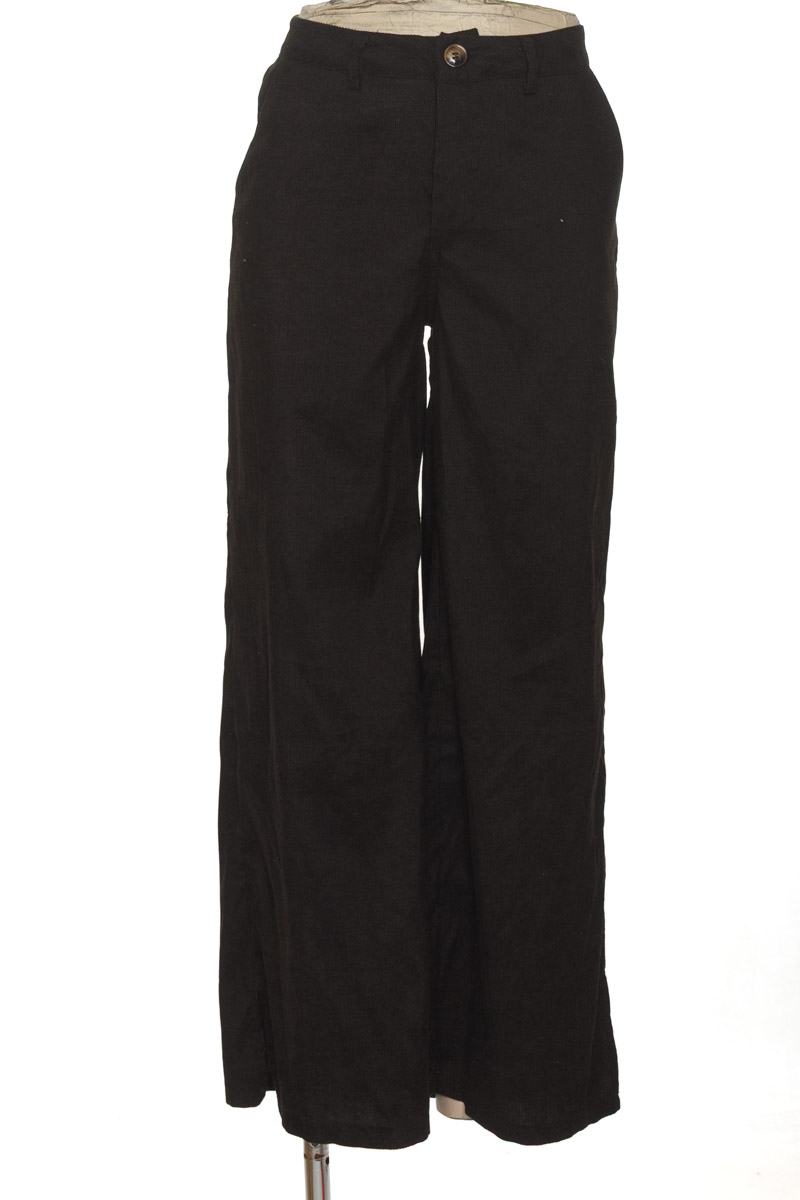Pantalones color Negro - Closeando
