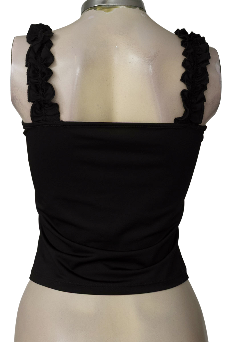Top / Camiseta color Negro - Closeando