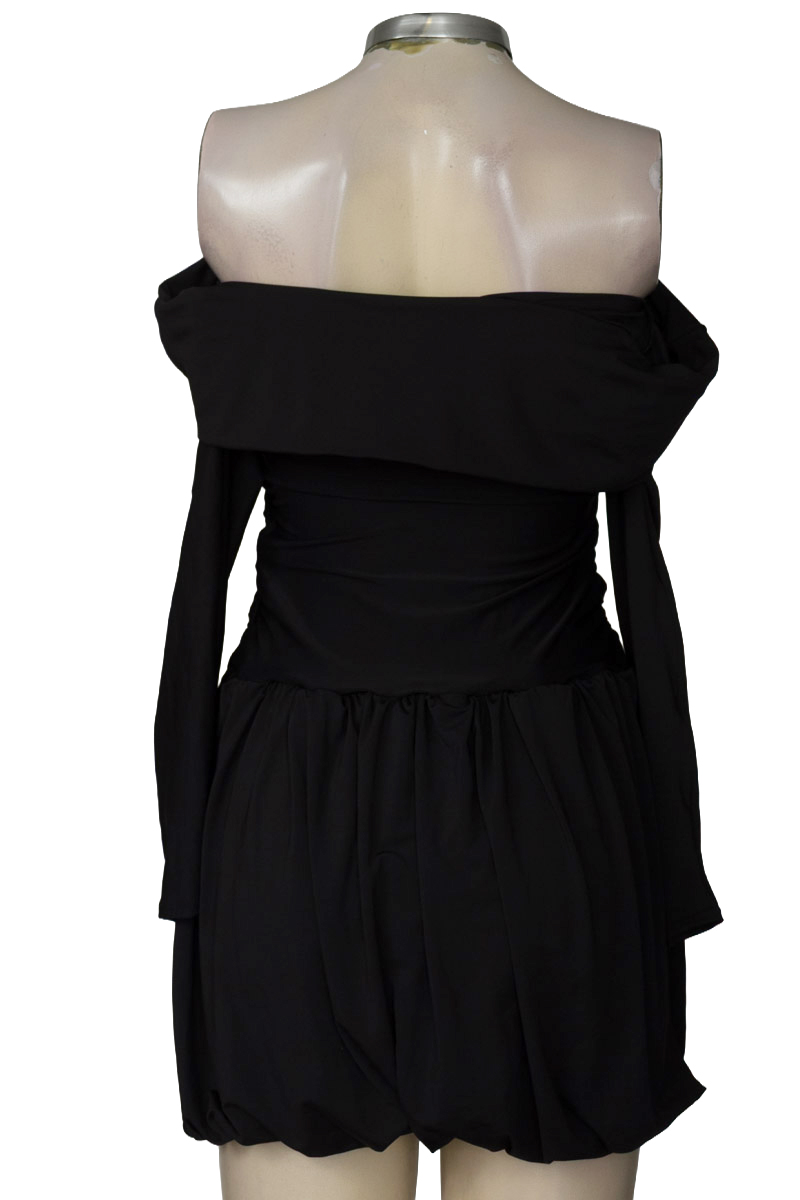 Vestido / Enterizo color Negro - Closeando