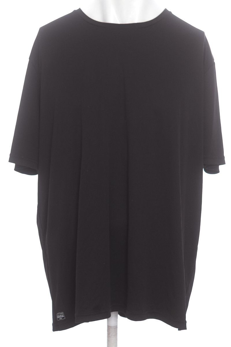 Ropa Deportiva color Negro - Closeando