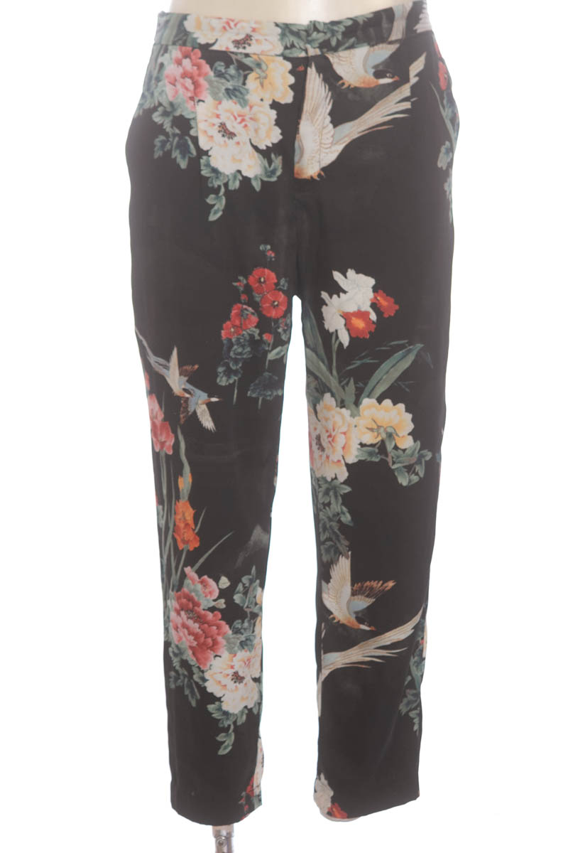 Pantalones color Negro - Zara