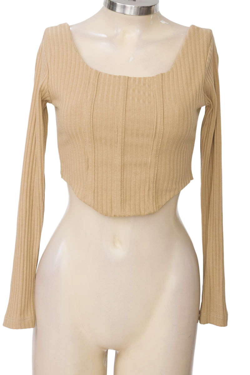 Sweater color Beige - Closeando