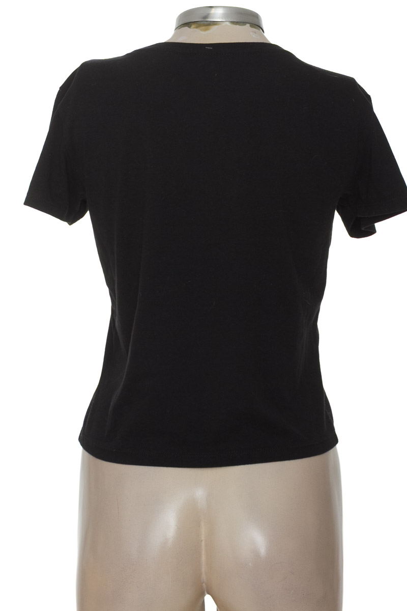 Top / Camiseta color Negro - Koaj