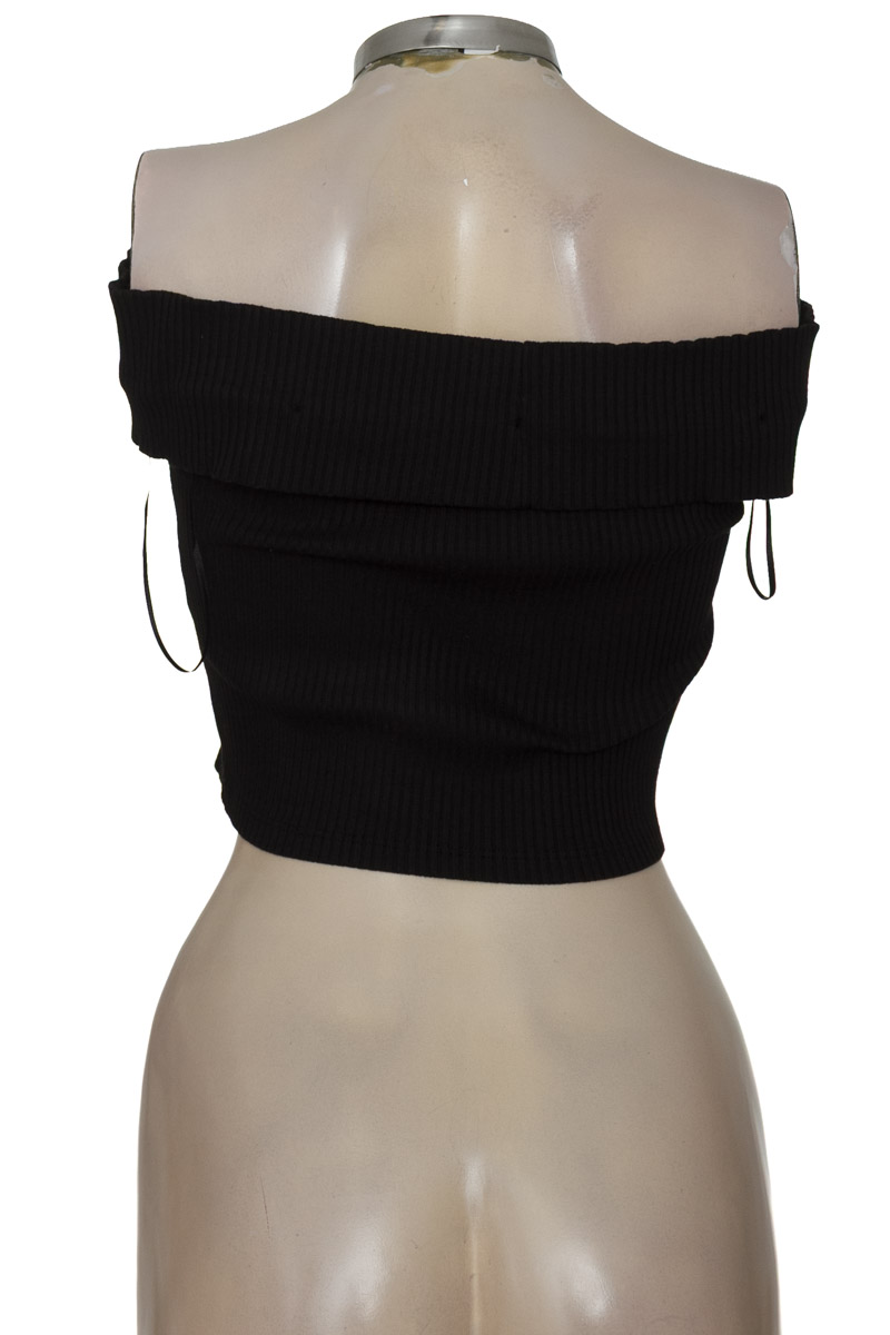 Top / Camiseta color Negro - Sybilla