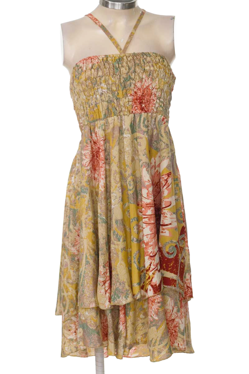 Vestido / Enterizo color Verde - Closeando