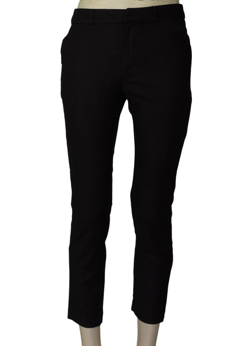 Pantalones color Negro - Stradivarius