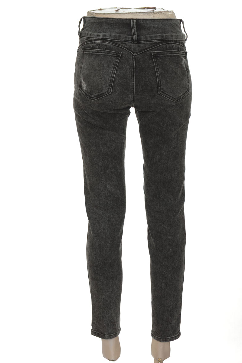 Pantalones color Negro - Pop Rose
