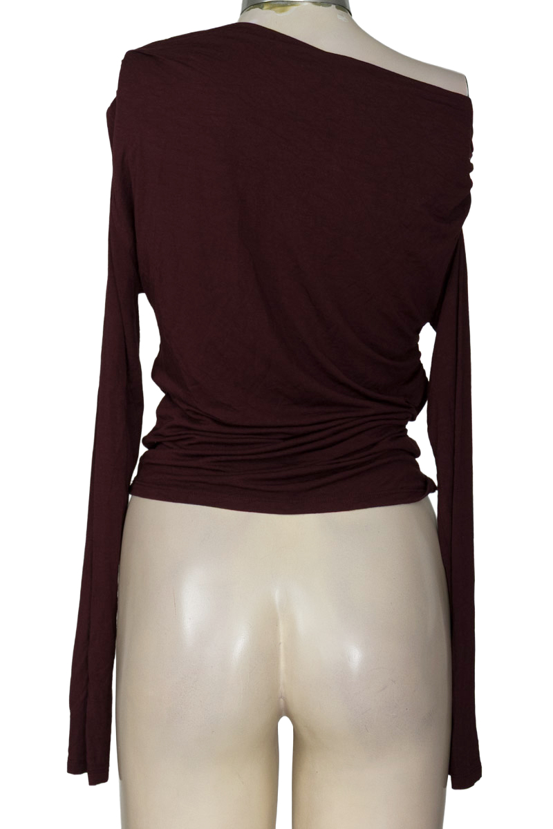 Top / Camiseta color Vinotinto - Divided by H&M