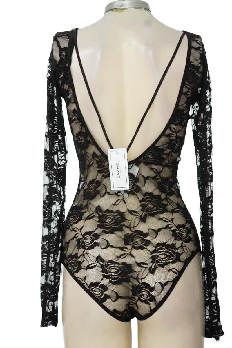 Top / Camiseta color Negro - Carmel