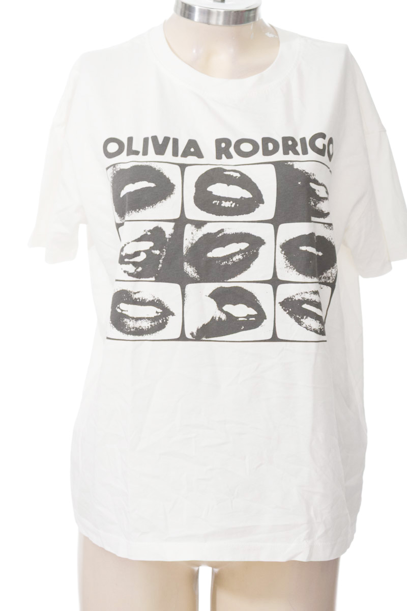 Top / Camiseta color Beige - Pull & Bear