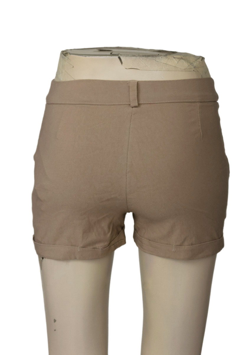 Short color Beige - Closeando