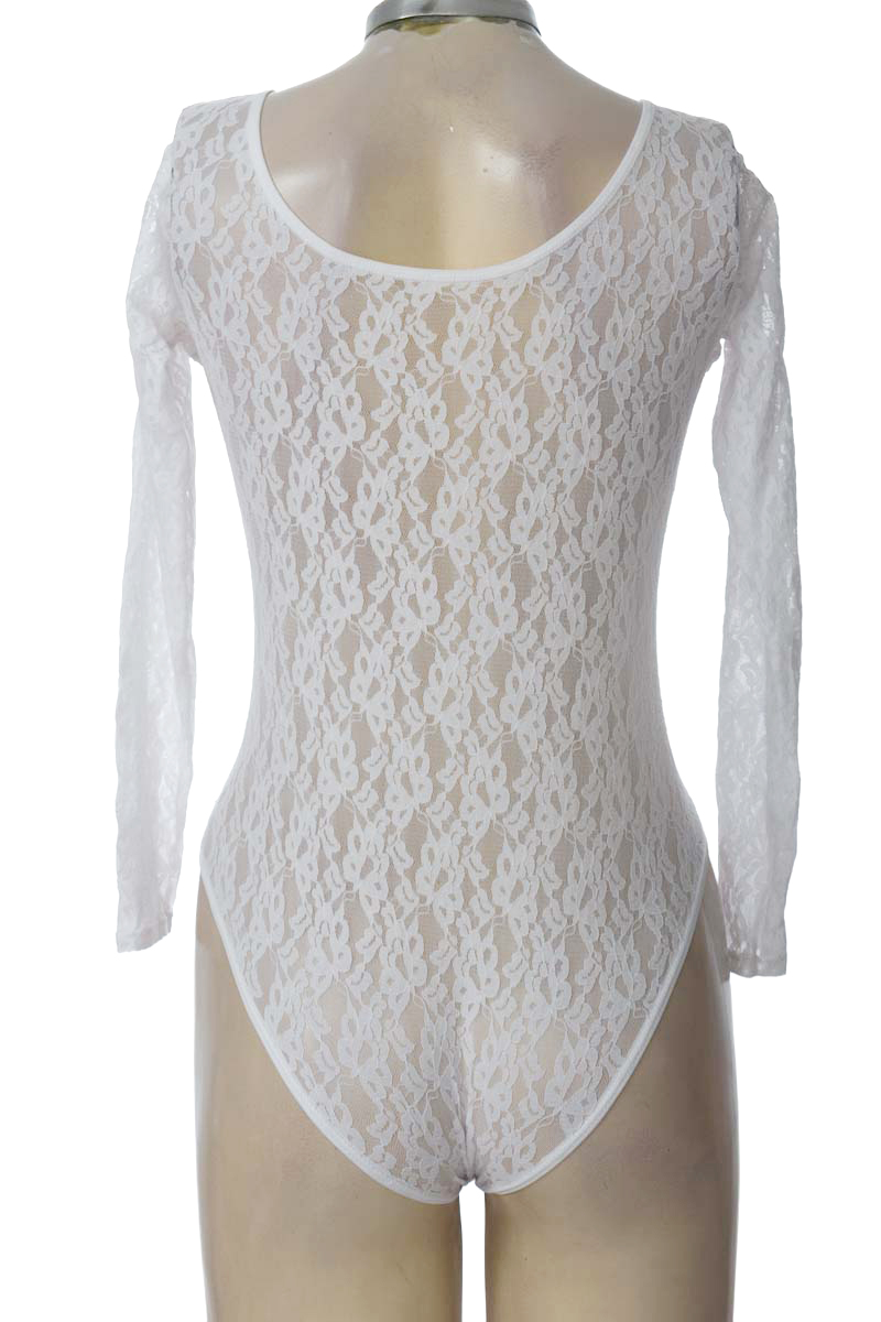 Top / Camiseta color Blanco - Closeando