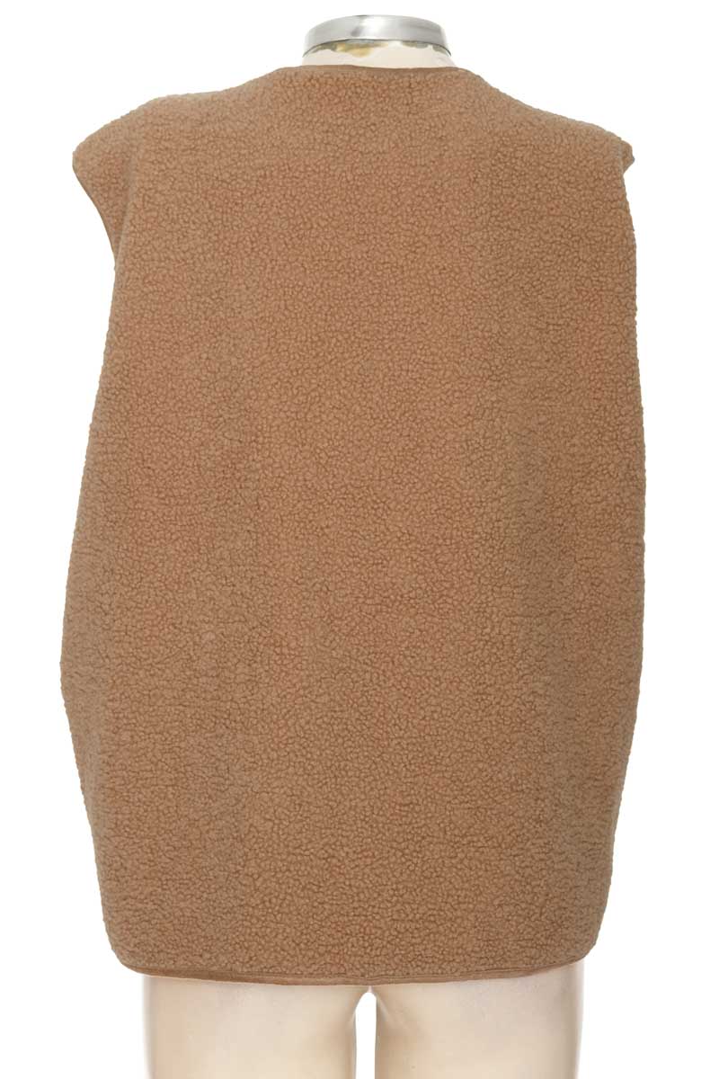 Chaqueta / Abrigo color Beige - Closeando