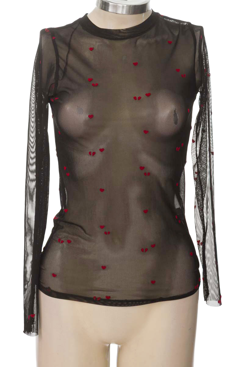 Top / Camiseta color Negro - Stradivarius