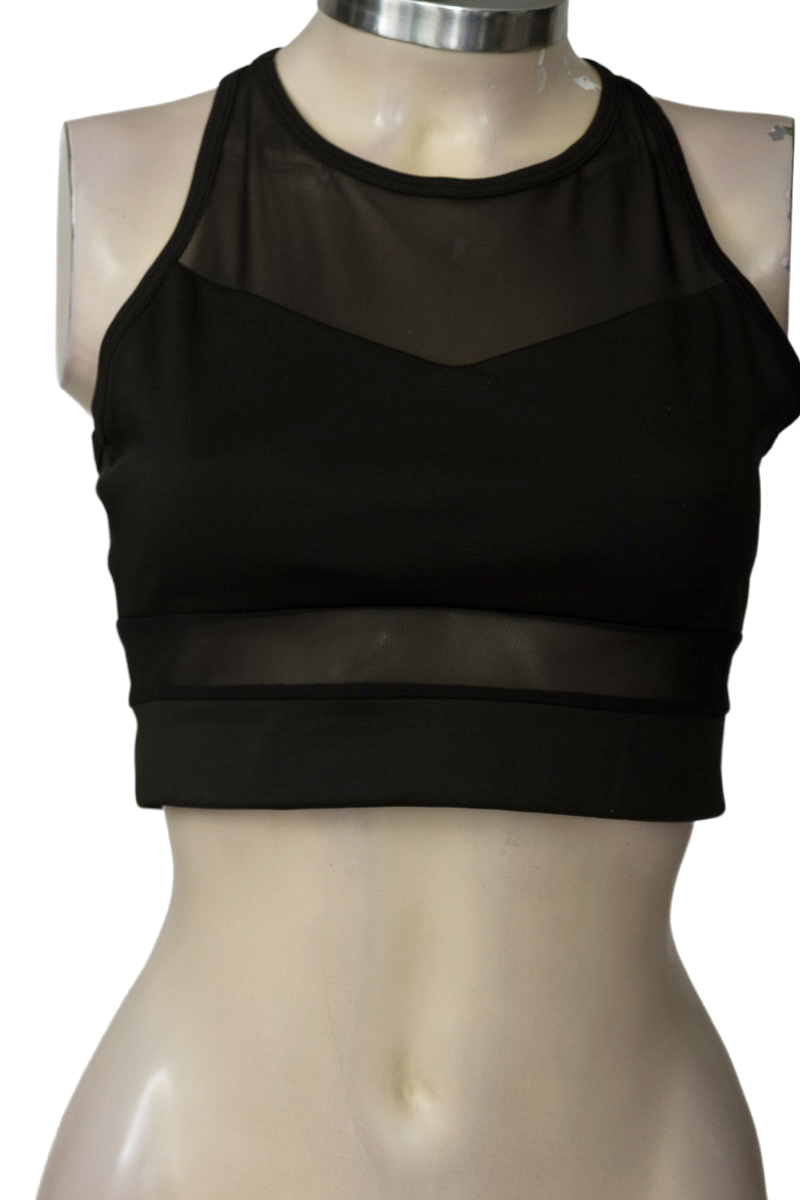 Top / Camiseta color Negro - Closeando