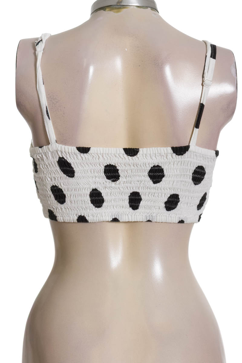 Top / Camiseta color Blanco - Closeando