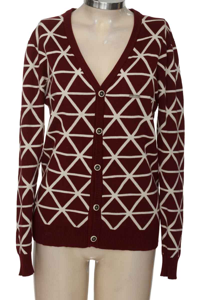 Sweater color Rojo - Closeando