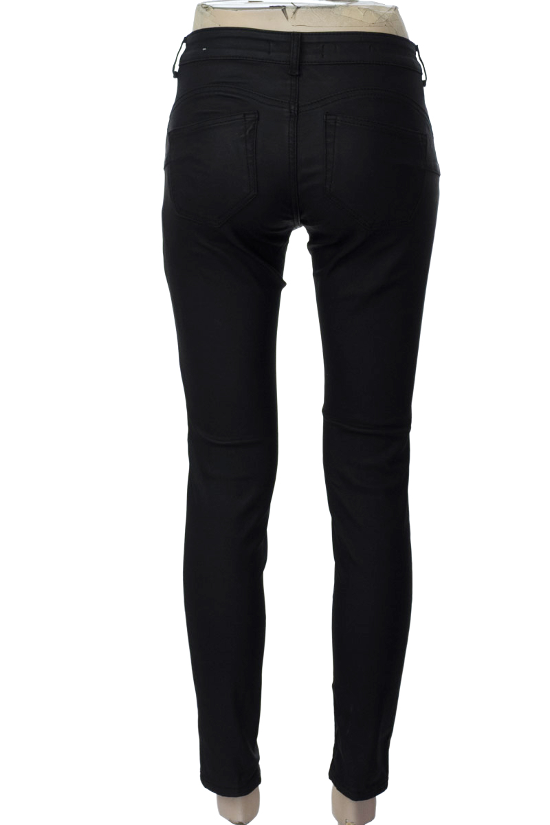 Pantalones color Negro - MNG