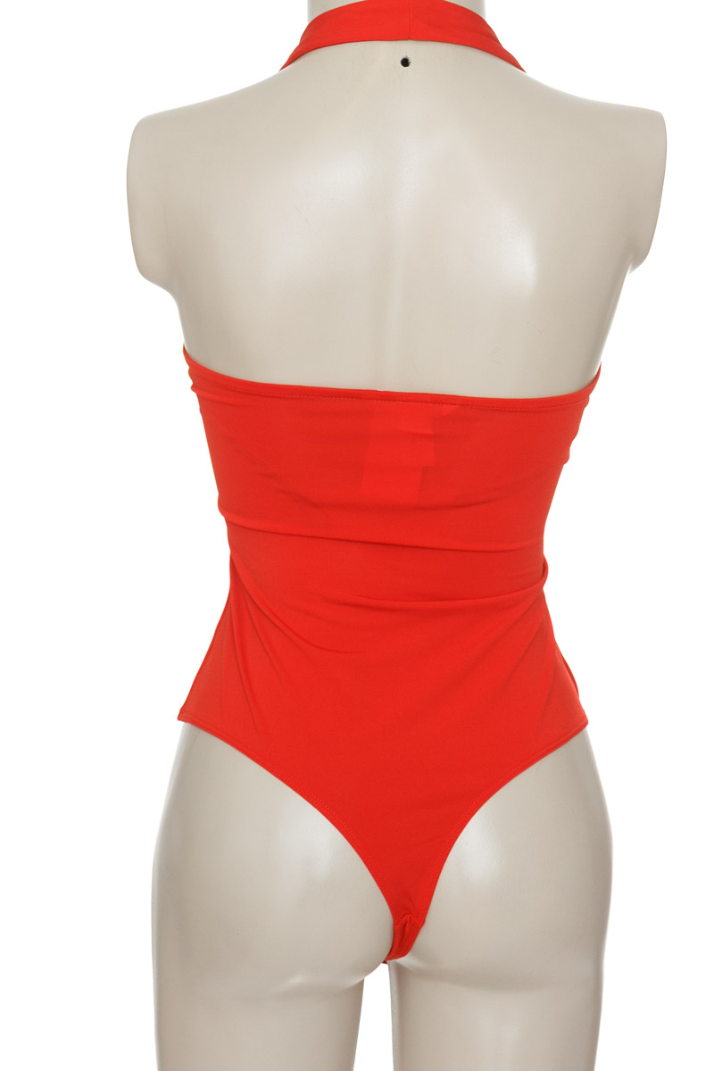 Top / Camiseta color Rojo - H&M