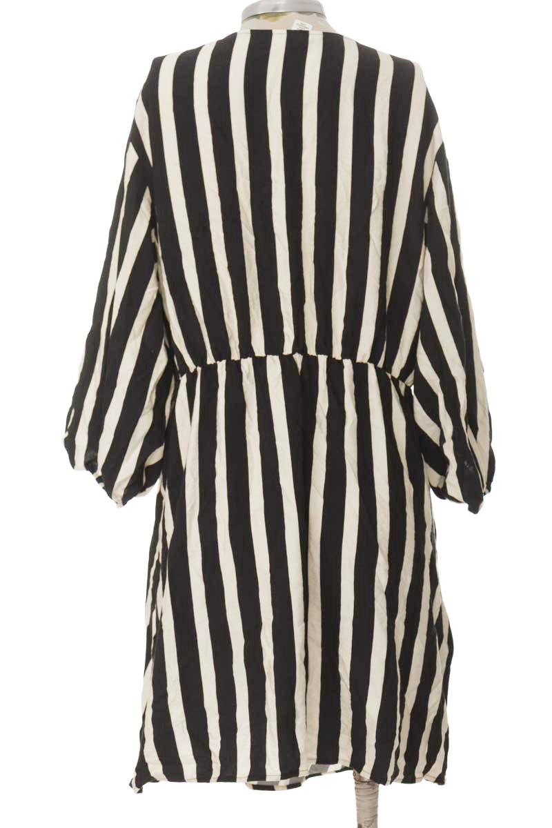 Vestido / Enterizo color Negro - H&M